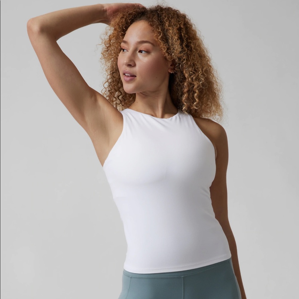 ⭐️ Athleta Conscious Support Top